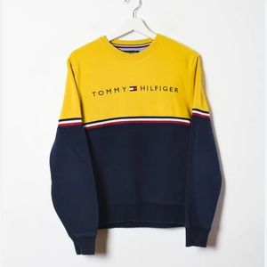 Tommy Hilfiger Sweatshirt Vintage Apparel Size Medium